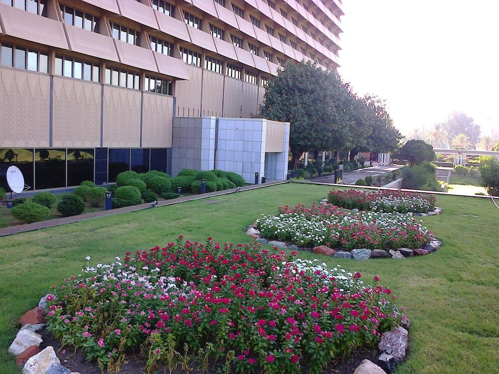 Royal Tulip Alrasheed Hotel Baghdād Exterior photo