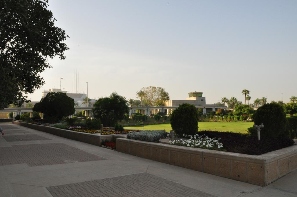 Royal Tulip Alrasheed Hotel Baghdād Exterior photo