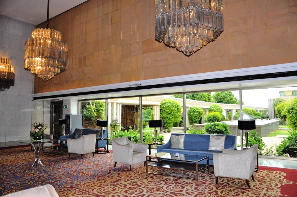 Royal Tulip Alrasheed Hotel Baghdād Exterior photo
